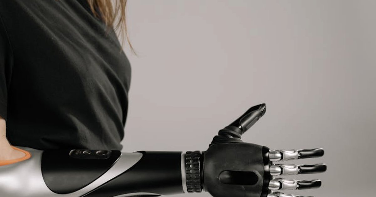 900 mln użytkowników tygodniowo: co ekspansja ChatGPT oznacza dla biznesu i codziennego życia