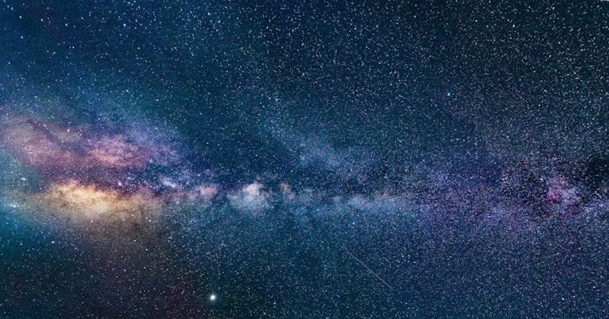 Apple Intelligence vs ChatGPT: kto naprawdę wygrywa wojnę o codzienne wykorzystanie AI?