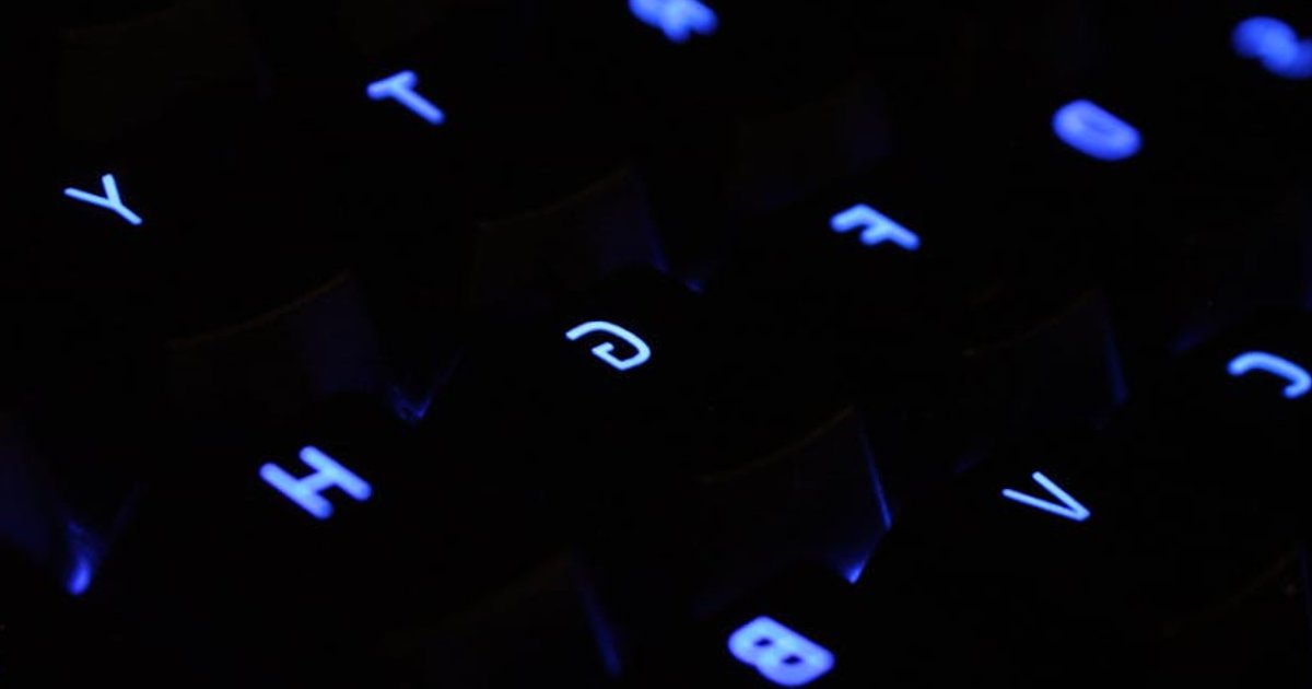 ChatGPT w samochodzie: jak iOS 26.4 i nowe CarPlay zmieniają sposób jazdy i pracy w trasie