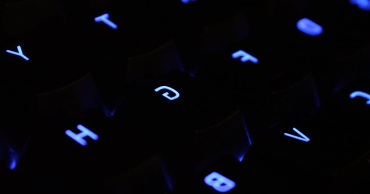 ECMAScript 2025 i Float16Array: co nowe funkcje JavaScript zmienią w wydajności frontendu