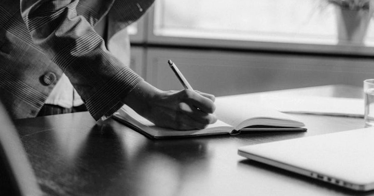 Fałszywe maile „na KSeF”. Jak bezpiecznie korzystać z e-faktur i nie dać się oszukać