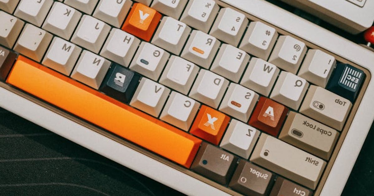 Frameworki JavaScript a SEO: jak React, Vue, Angular, Next.js i Nuxt wpływają na widoczność w Google