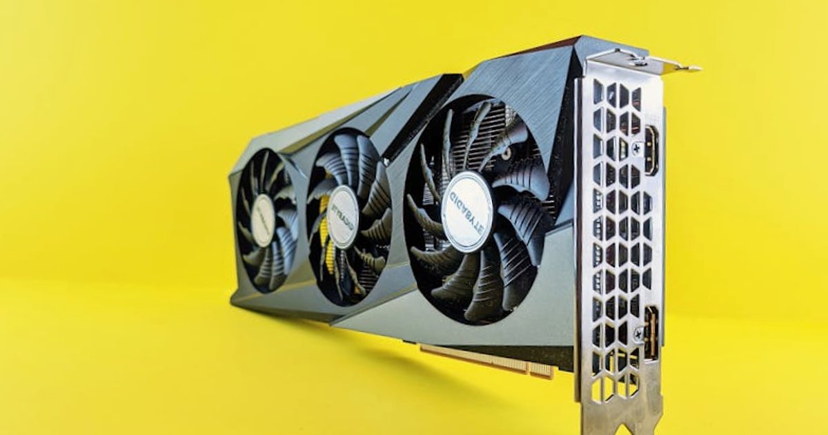 Indie w globalnym wyścigu AI: jak Alphabet, Nvidia i Anthropic przebudowują technologiczną równowagę sił