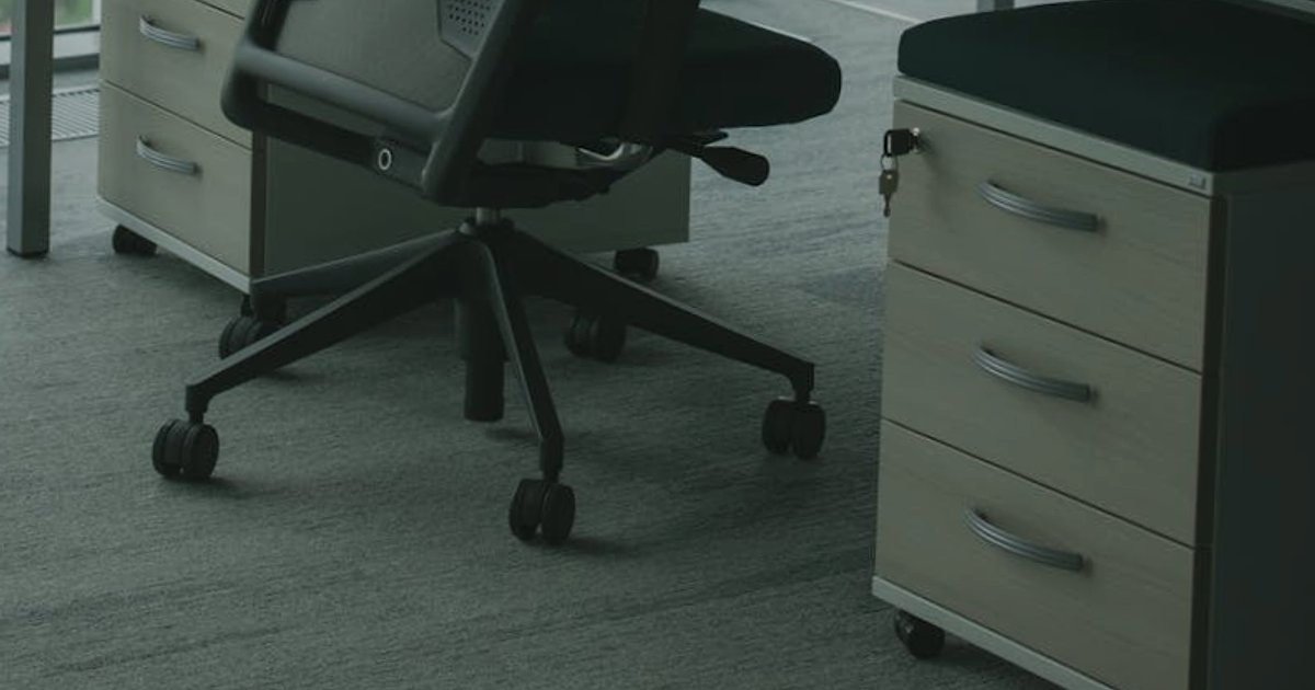 Koniec rachunków w drobnym biznesie: jak KSeF wymusi przejście na e-faktury