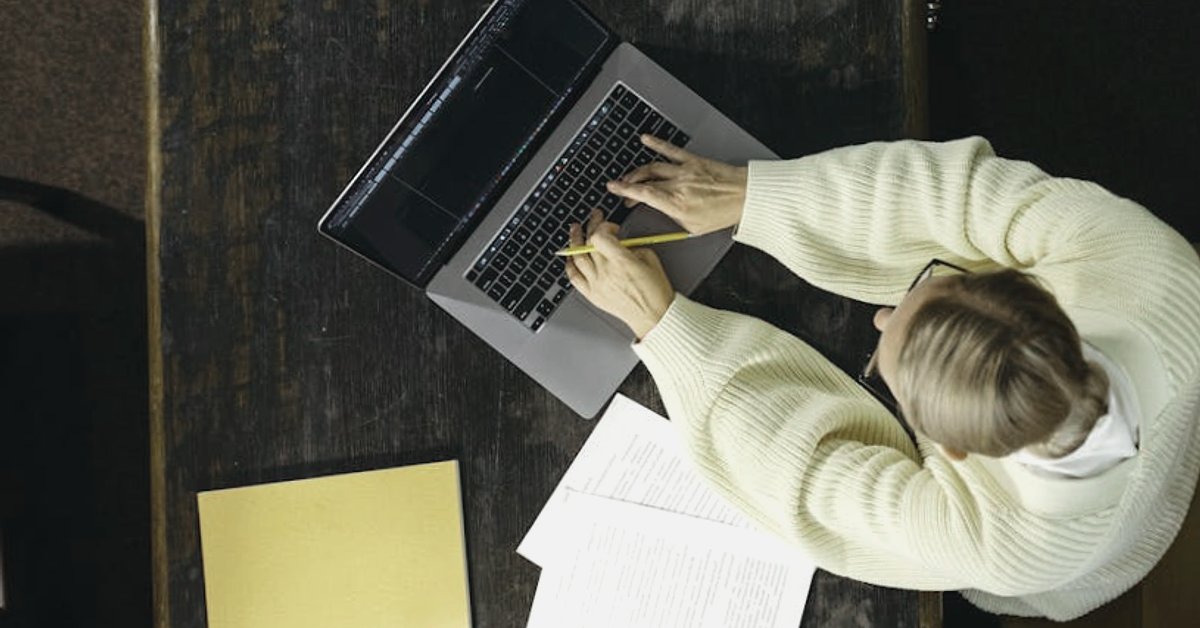 KSeF między politycznymi hasłami a codziennością firm i samorządów