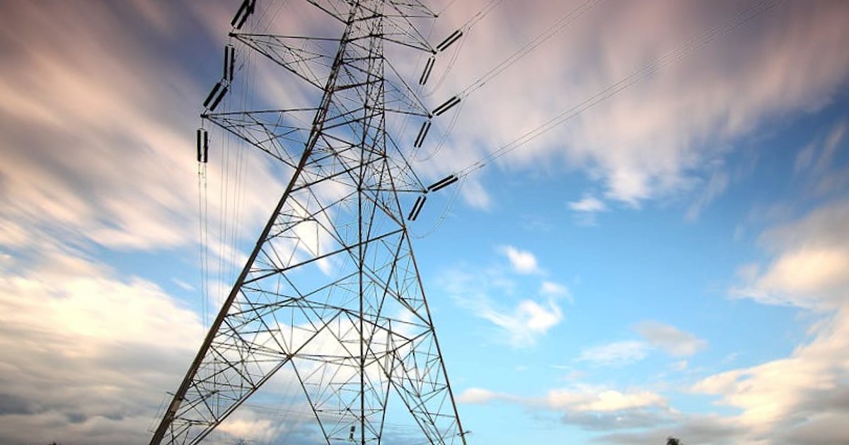 Nowa Siri kontra ChatGPT: dlaczego Apple wciąż przegrywa wyścig w AI