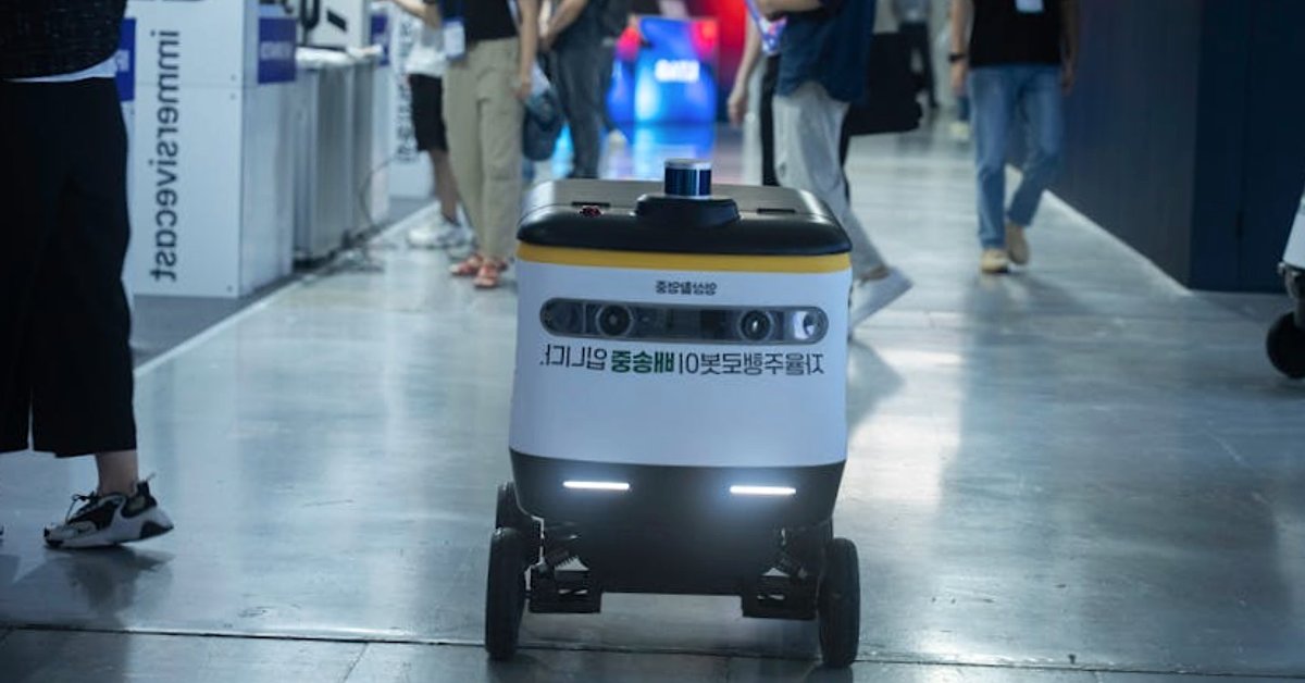 OpenAI zatrudnia twórcę OpenClaw. Co oznacza nadejście ery agentów AI dla biznesu i rynku pracy?