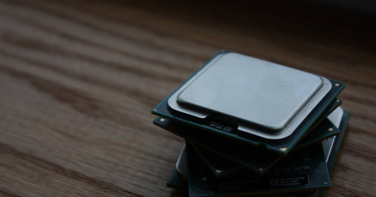 Pentagon kontra Anthropic: jak spór o militaryzację AI wyznacza nowe granice odpowiedzialności technologicznej