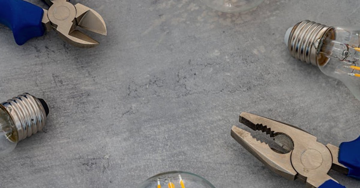 Psychodeliczne stany sztucznej inteligencji: halucynacje modeli między nauką a ryzykiem