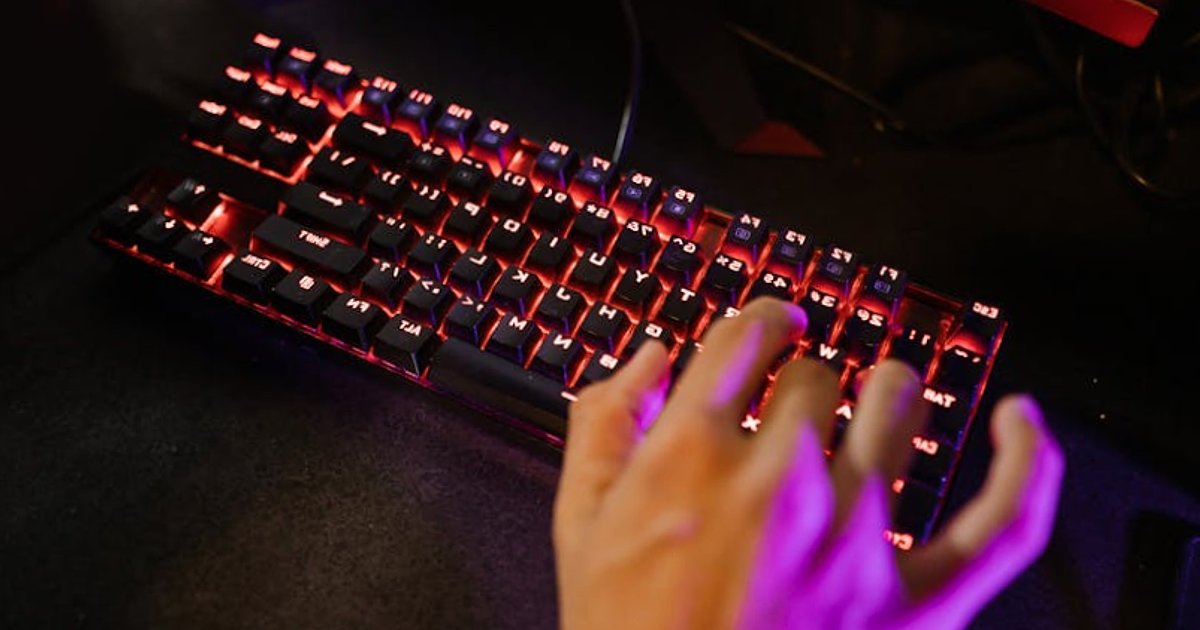 React, Vue czy Svelte w 2025 roku? Praktyczny przewodnik wyboru frameworka frontendowego