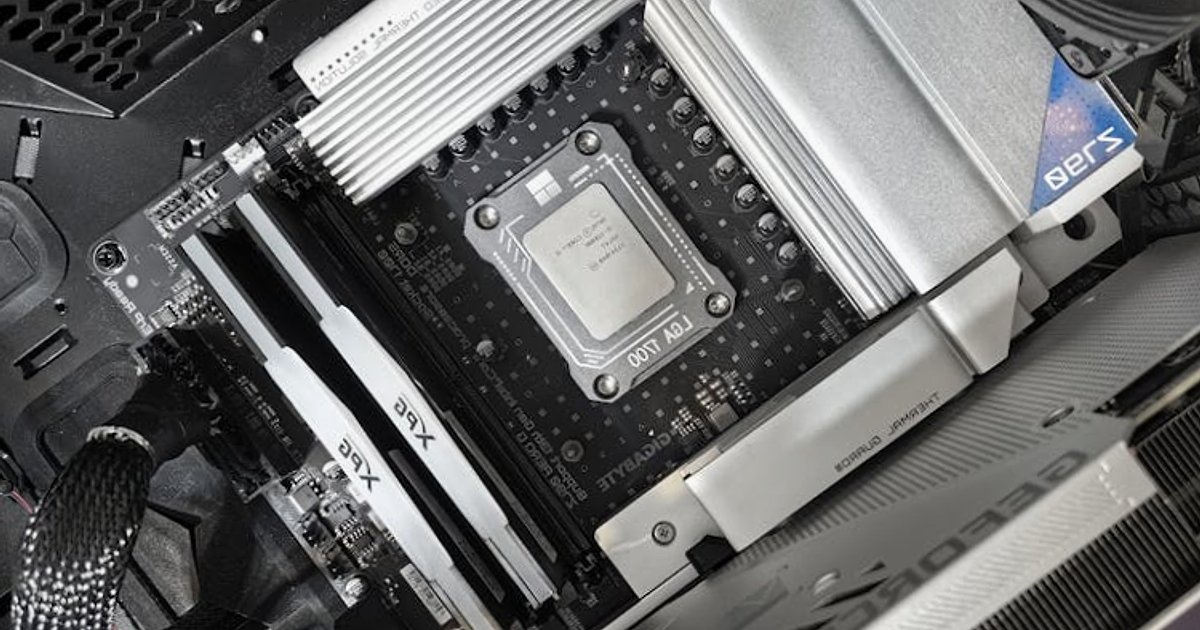 Wojna o monetyzację AI w 2026 roku: reklamy czy subskrypcje i kontrakty B2B?