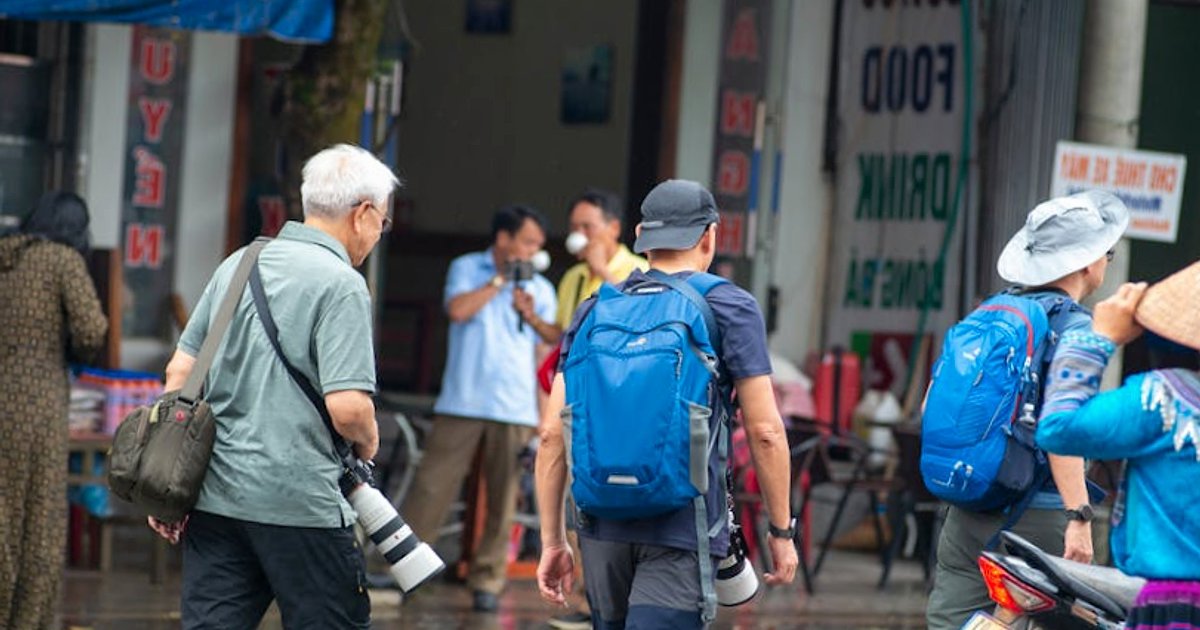 Boom turystyczny w Wietnamie 2026: jak doszło do rekordu 2,2 mln turystów w lutym i co to oznacza dla rynku