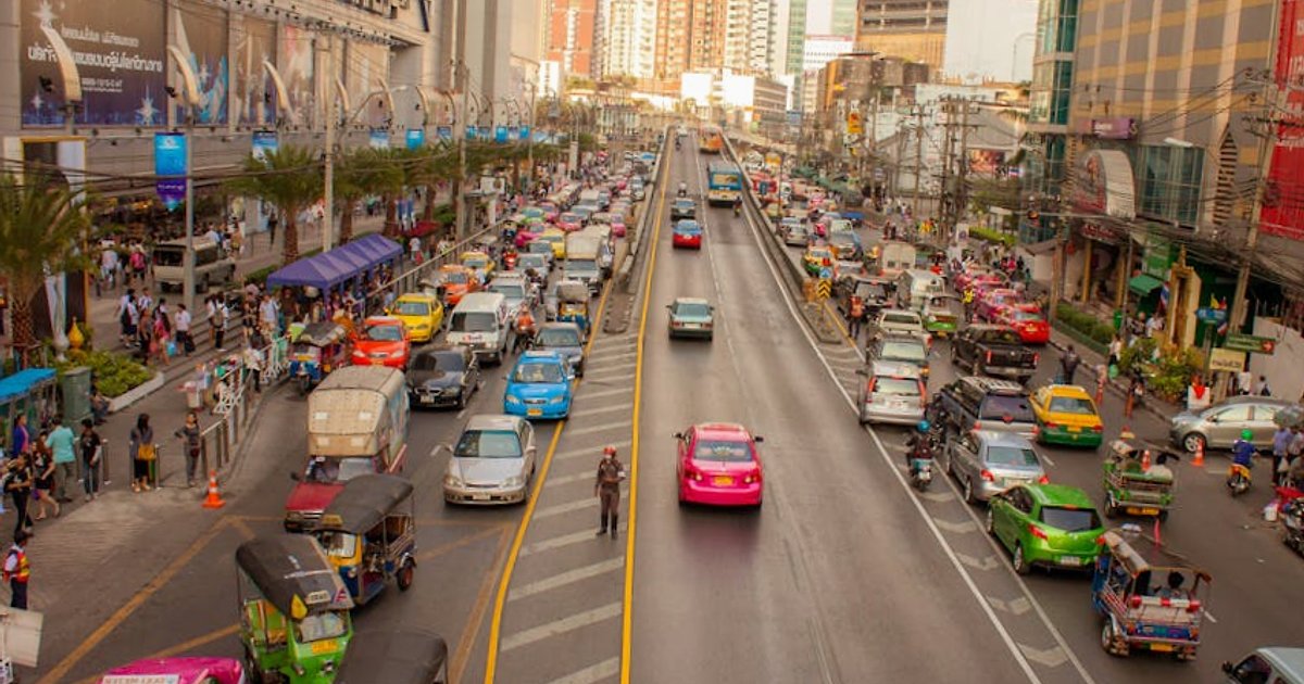 Co kupić w Tajlandii? 25 praktycznych pamiątek, które naprawdę wykorzystasz w Polsce