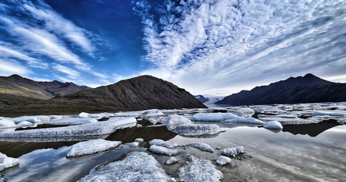 Grenlandzkie rdzenie lodowe obalają kosmiczną hipotezę: co naprawdę uruchamia gwałtowne zmiany klimatu