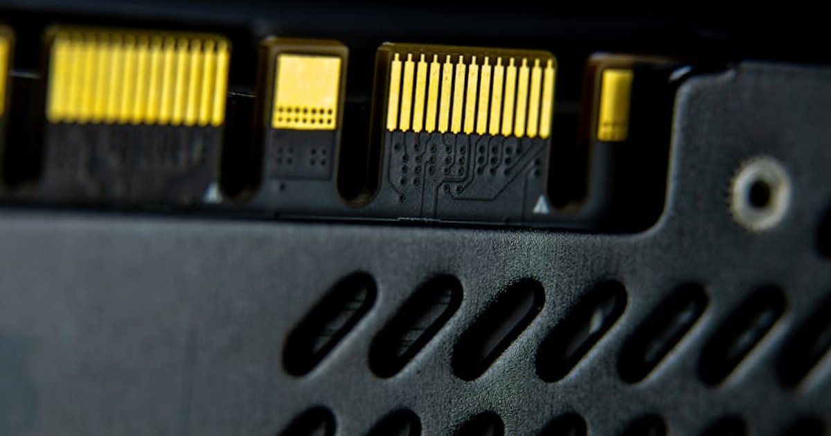 Pierwsze IDE do vibe codingu: jak nie spalić laptopa i jednak zacząć programować