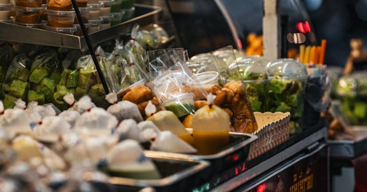 Styl z Azji w polskiej szafie: co naprawdę warto kupić w Tajlandii