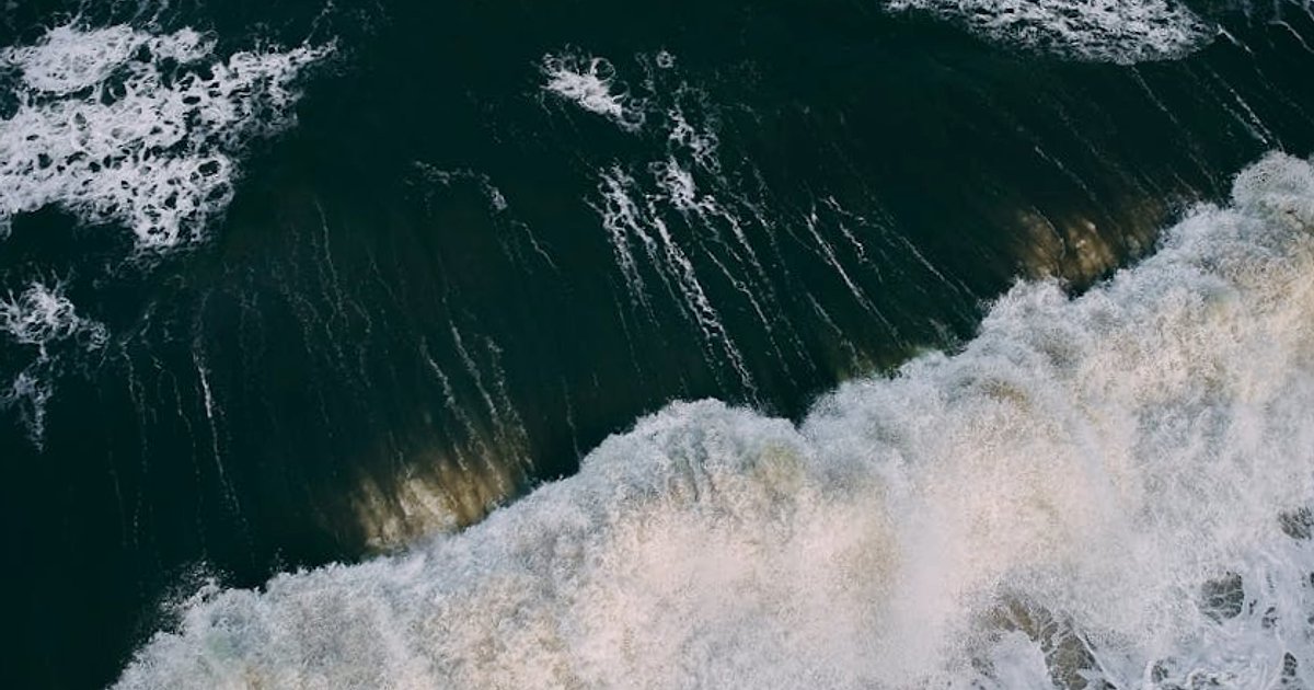 Tsunami w Europie do 2026 roku: realne ryzyko nad Morzem Śródziemnym i Atlantykiem