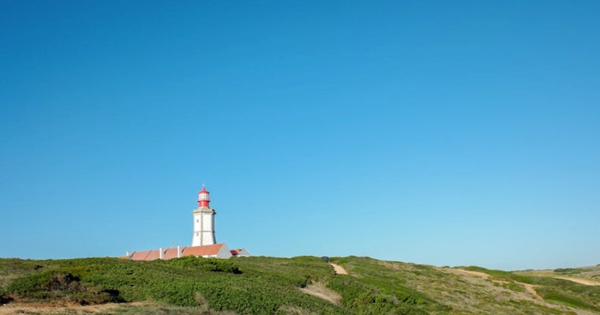 UNESCO ostrzega przed tsunami we Francji: co to znaczy dla turystów w 2026 roku?