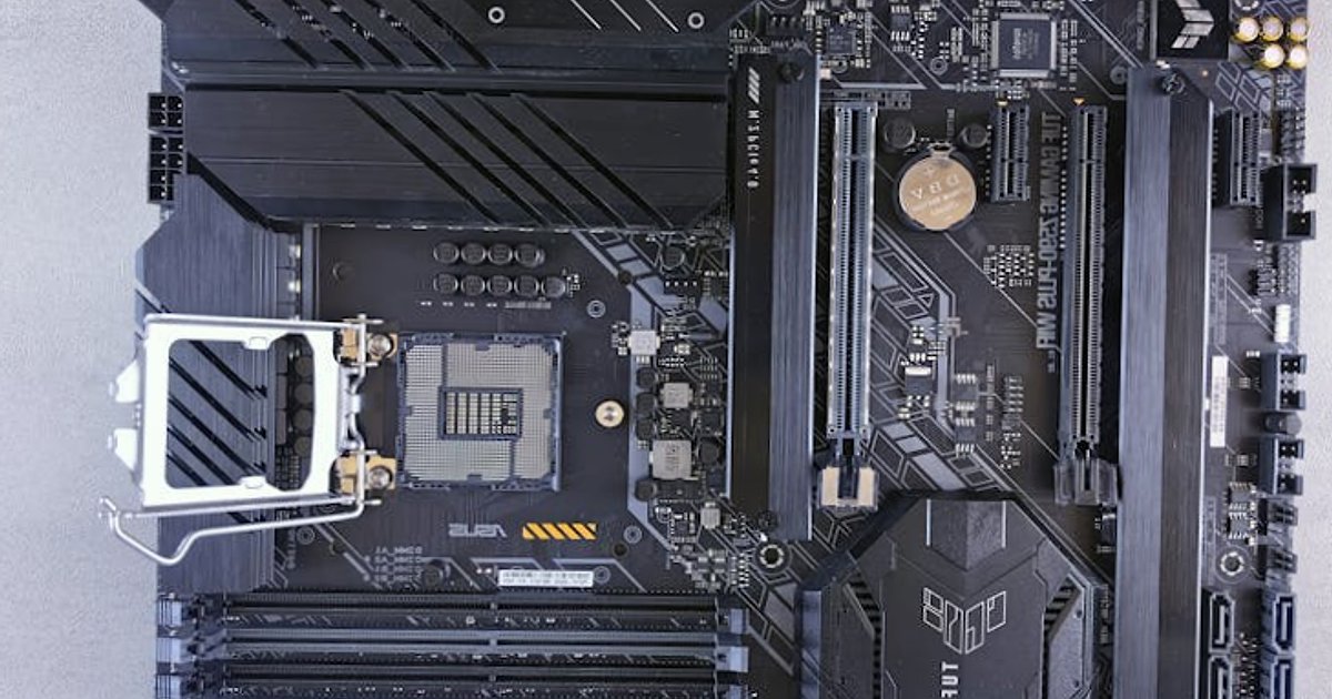 Anthropic Mythos: AI, która poluje na luki, o których nawet nie wiedziałeś