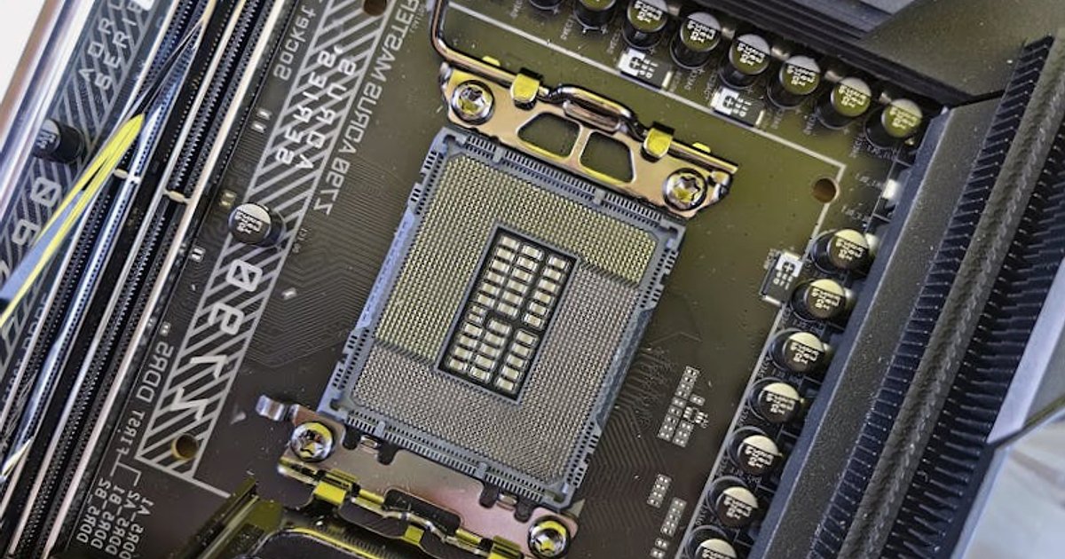 Bezpieczeństwo w vibe codingu: jak używać AI do pisania kodu bez proszenia się o kłopoty