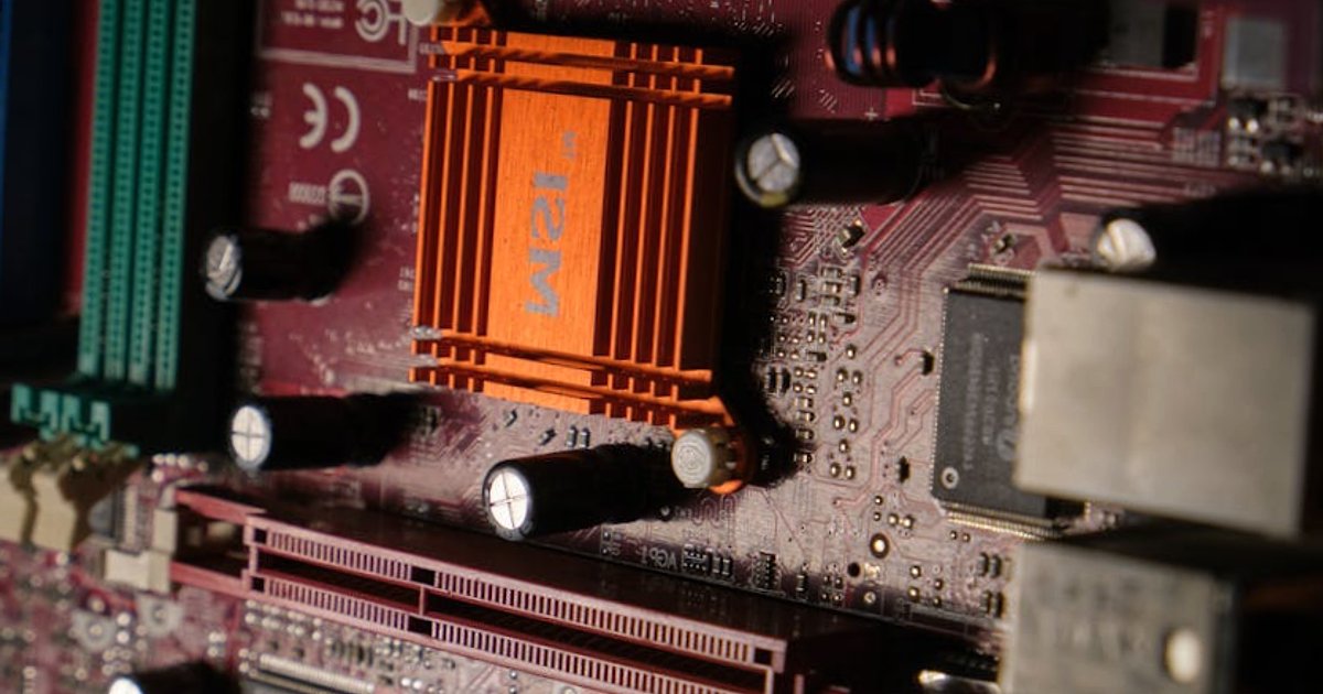 Cursor vs VS Code + Copilot do Next.js: praktyczne porównanie dla zwykłych śmiertelników