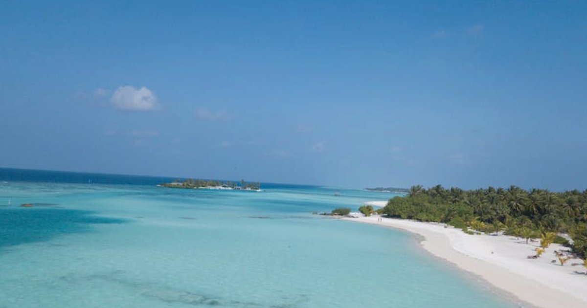 Jak bezpiecznie korzystać z AI travel plannerów: prywatność, błędy i plan B offline