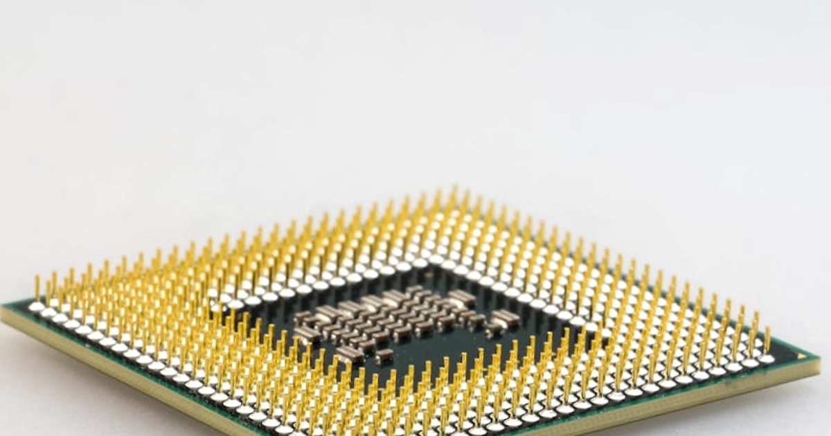 Jak sprawić, by ChatGPT brzmiał naturalnie? 7 trików, o których nikt nie mówi wprost