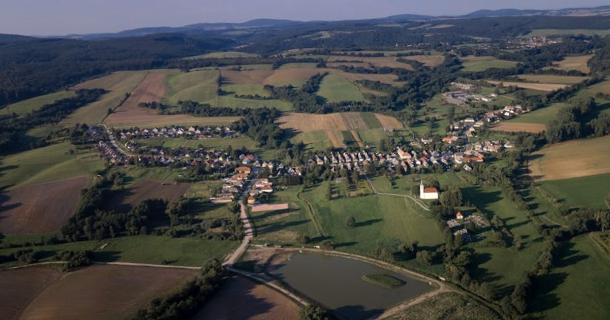 Karkonosze po kosztach: 4 miejscówki tańsze niż Karpacz, o których mało kto mówi