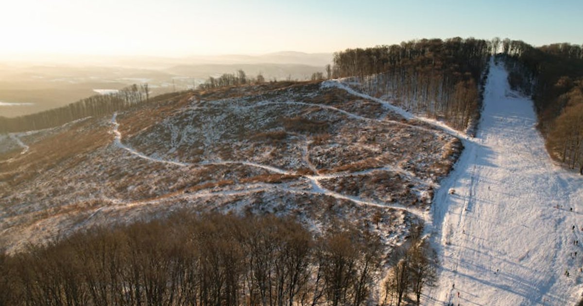 Namiot, bus czy agroturystyka w Sudetach? Prawdziwe koszty taniego wyjazdu w góry