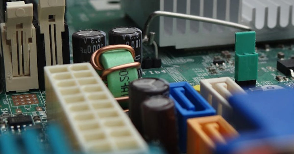 Od prototypu do dochodowej vibe-coded app: praktyczny playbook dla mobilnych twórców