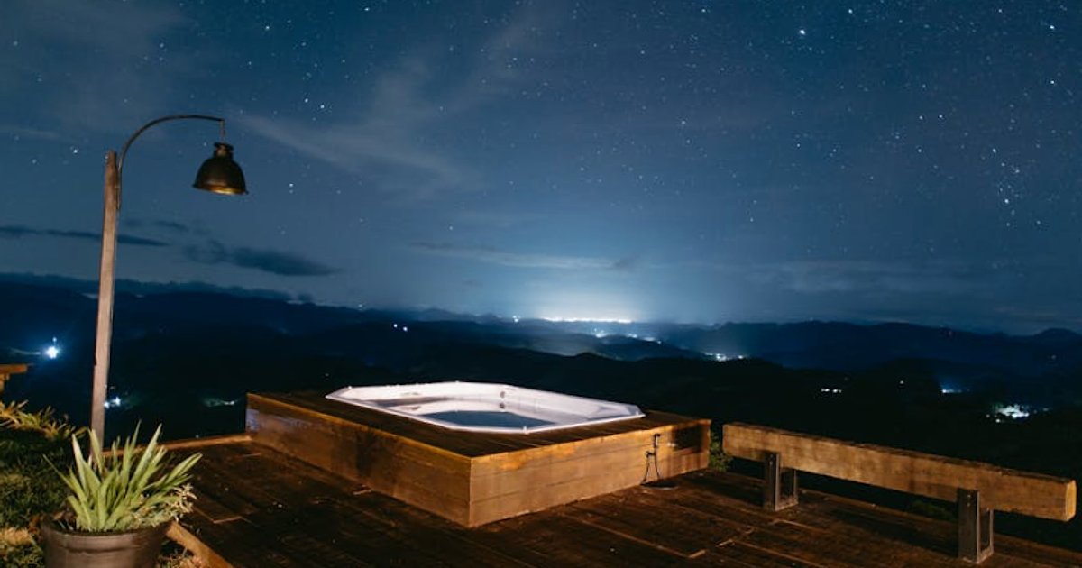 Onseny dla par i romantyczne ryokany w Japonii – praktyczny przewodnik dla dwojga