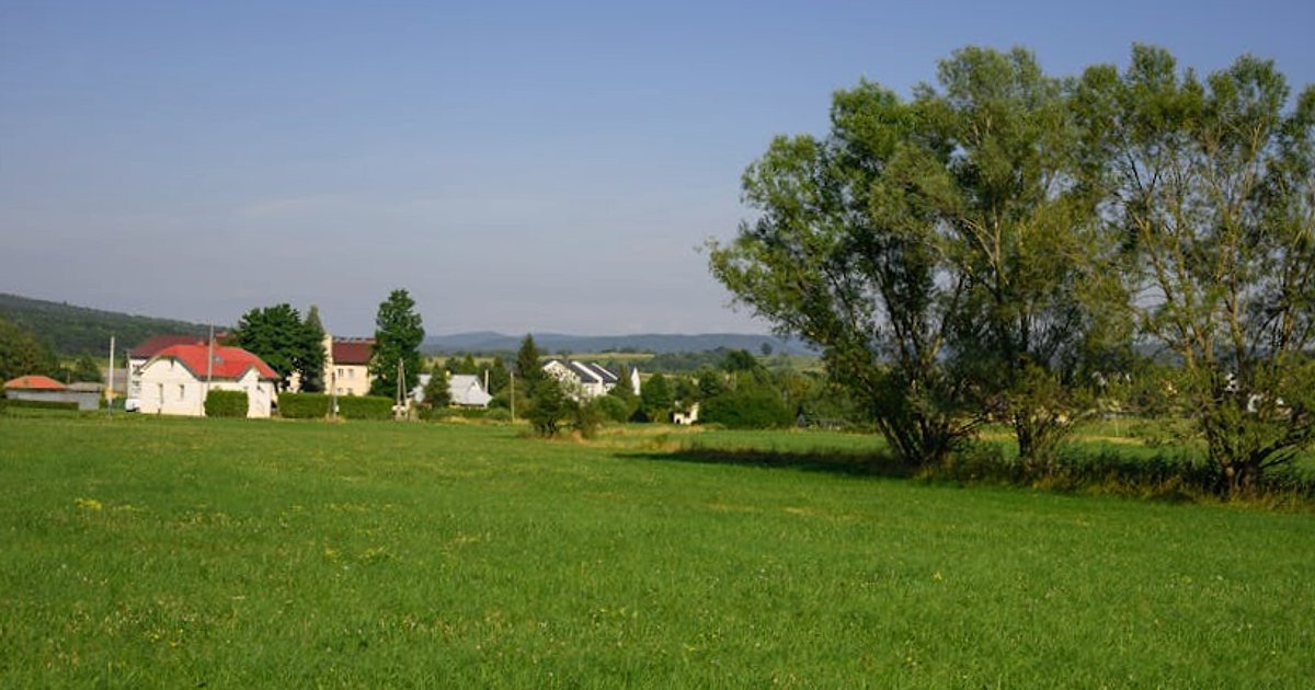 Pociągiem i autobusem w góry z Dolnego Śląska: sprytny przewodnik dla oszczędnych